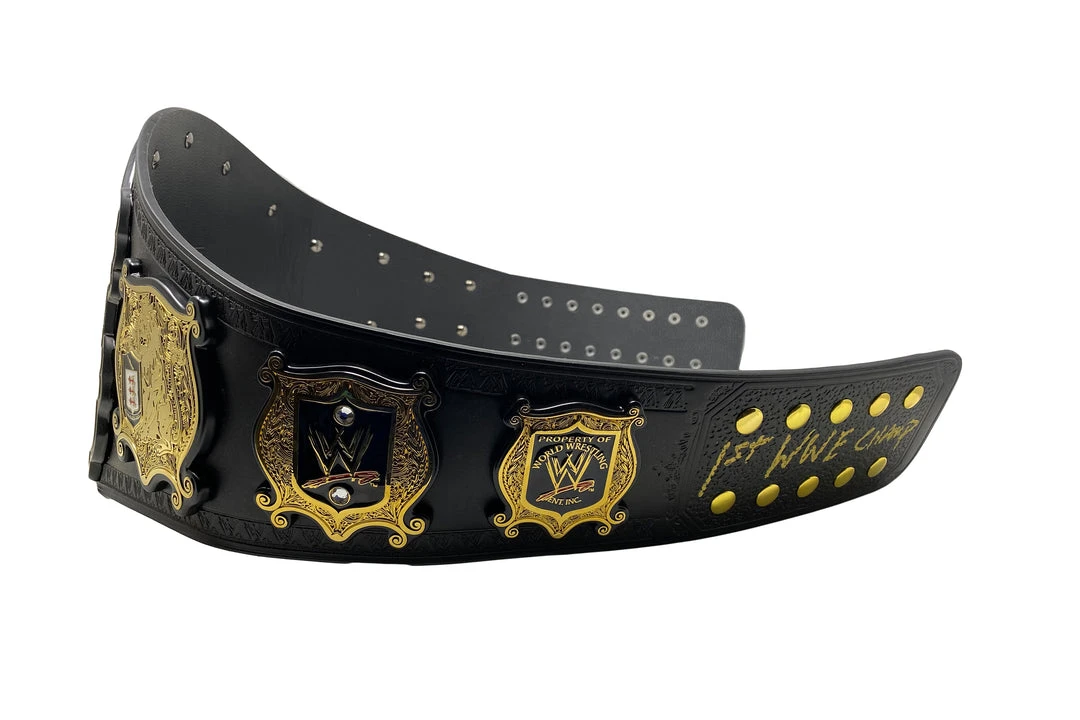 Hogan's Beach Shop WWE Undisputed Championship Replica Title (Version 2) Signed 5 Hogan's Beach Shop WWE Undisputed Championship Replica Title (Version 2) Signed