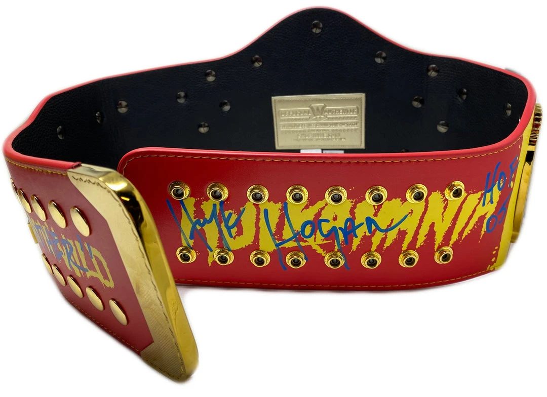 Hogan's Beach Shop Hulk Hogan "Hulkamania" Signature Series Championship Replica Title Signed! 4 Hogan's Beach Shop Hulk Hogan "Hulkamania" Signature Series Championship Replica Title Signed!